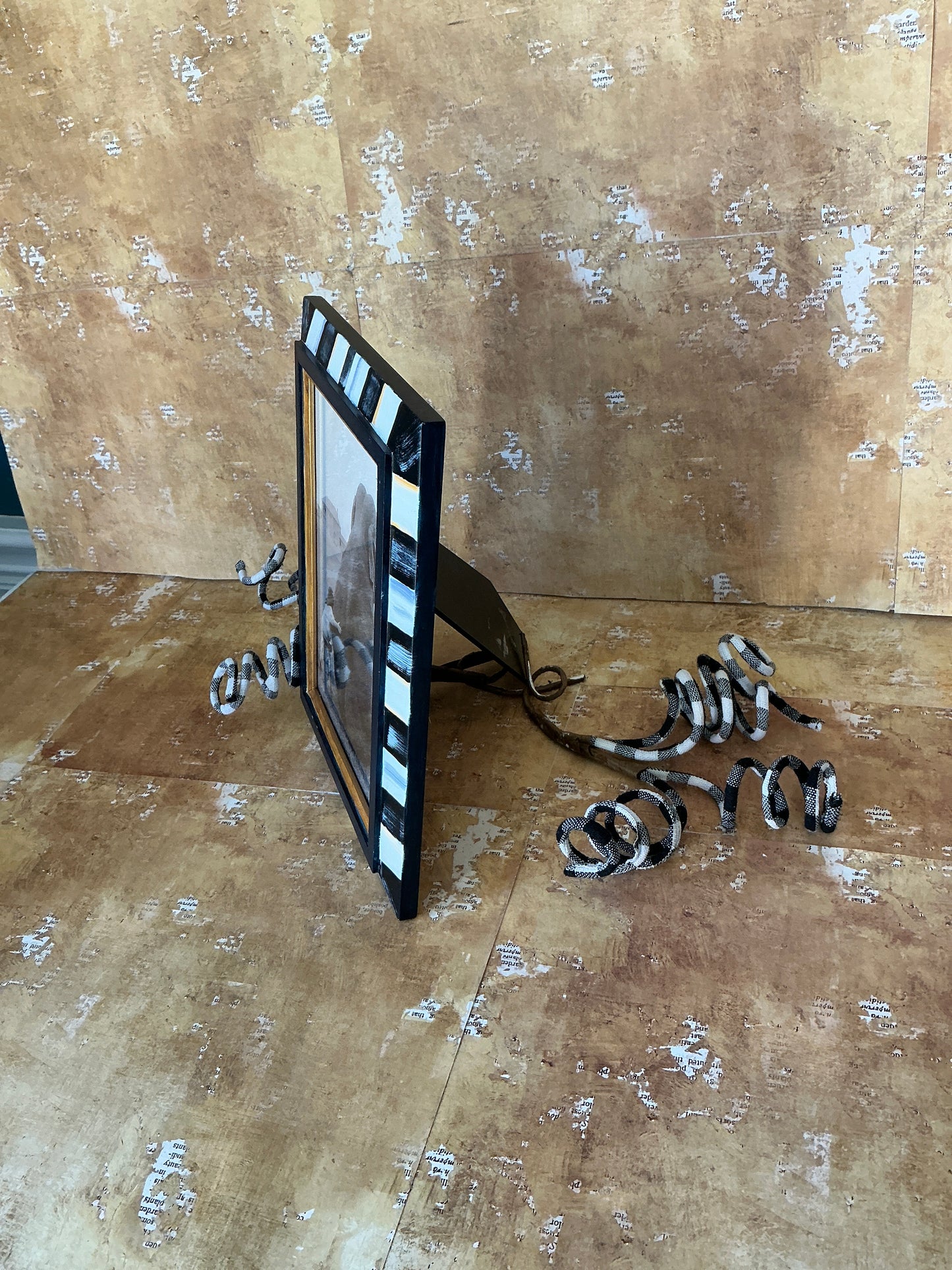Frame with Elephant