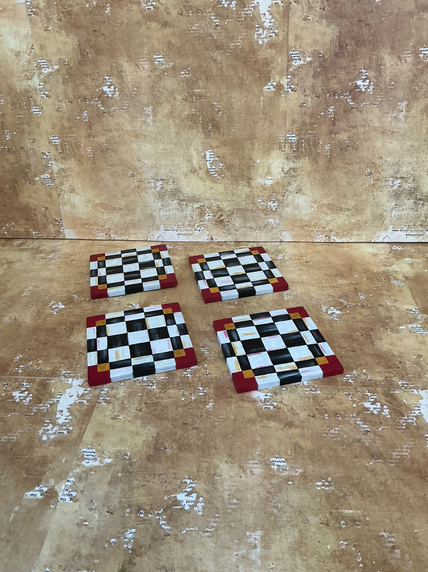 Checkered Coasters With Box