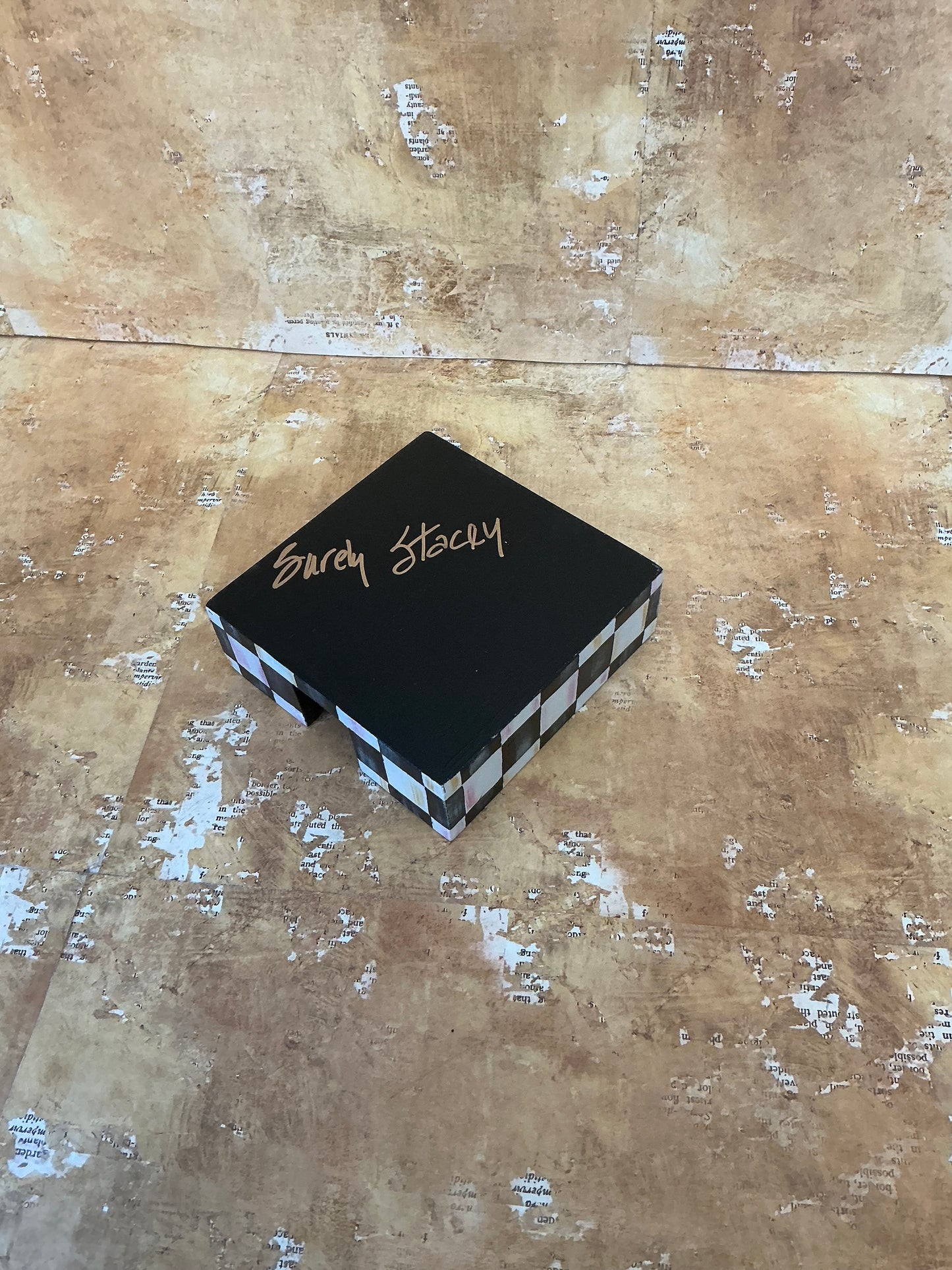 Checkered Coasters With Box