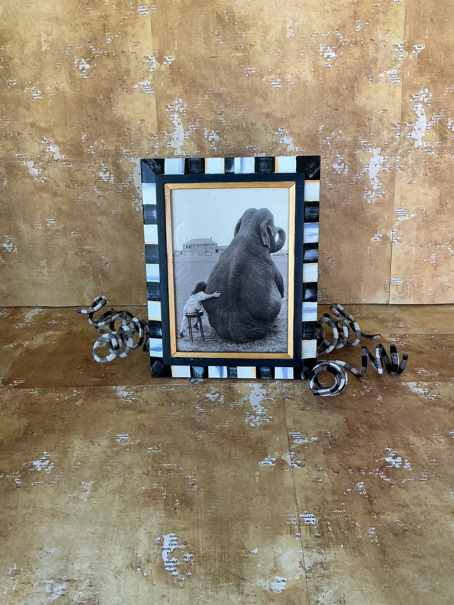 Frame with Elephant