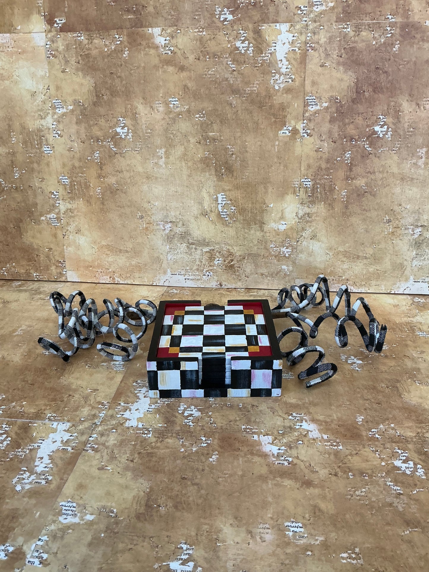 Checkered Coasters With Box