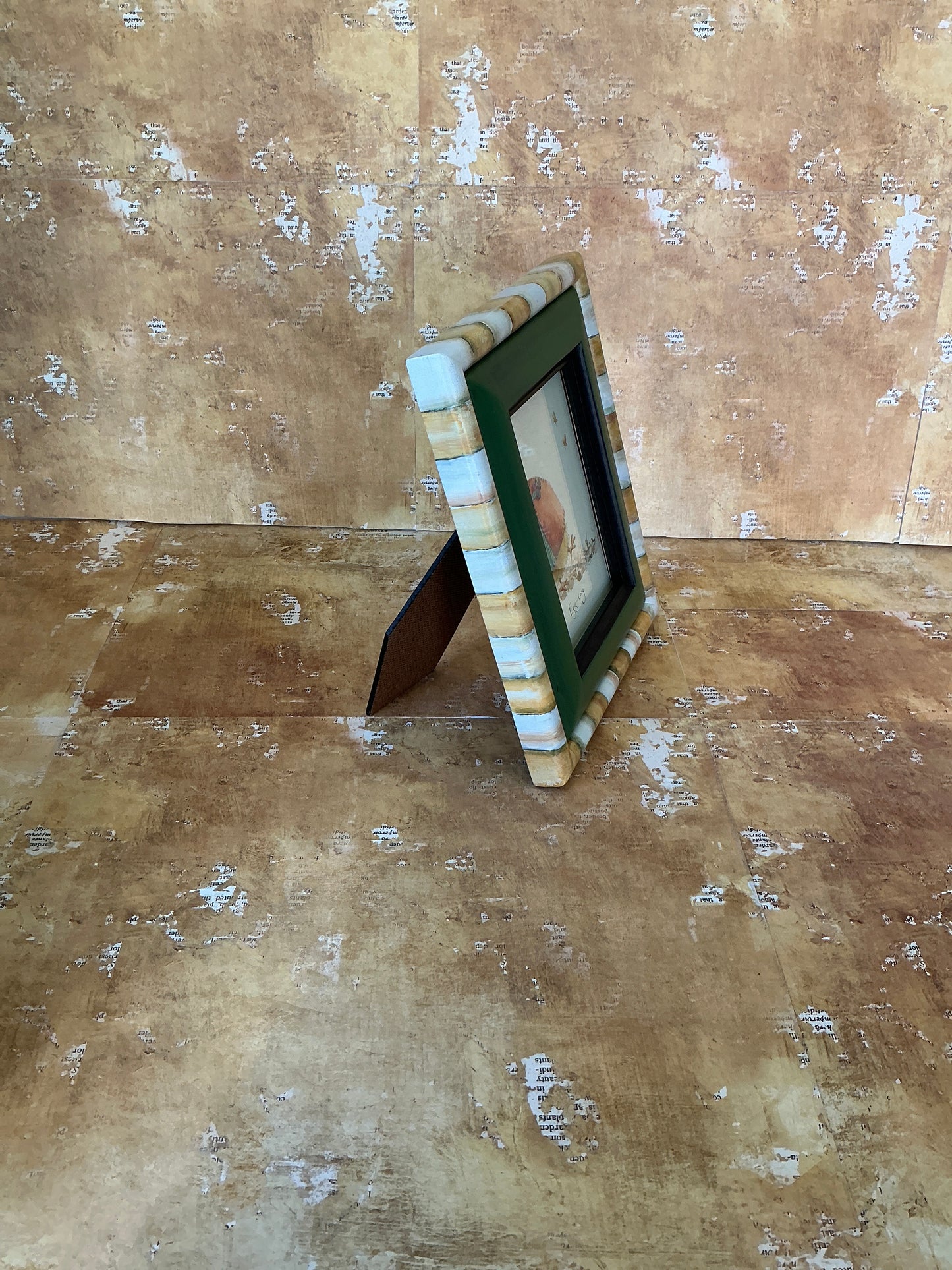 Frame with Egg-Cozy Chick
