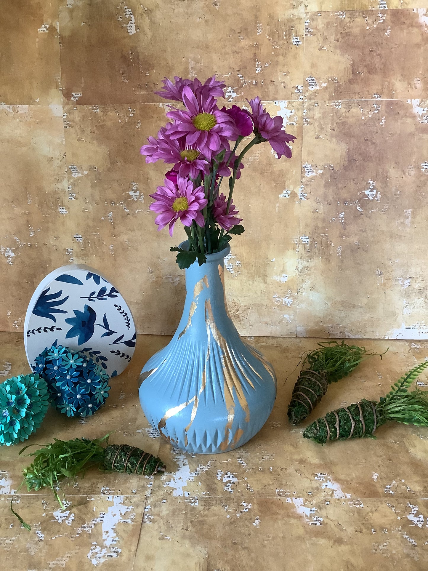 Gold Foil Teardrop Vase