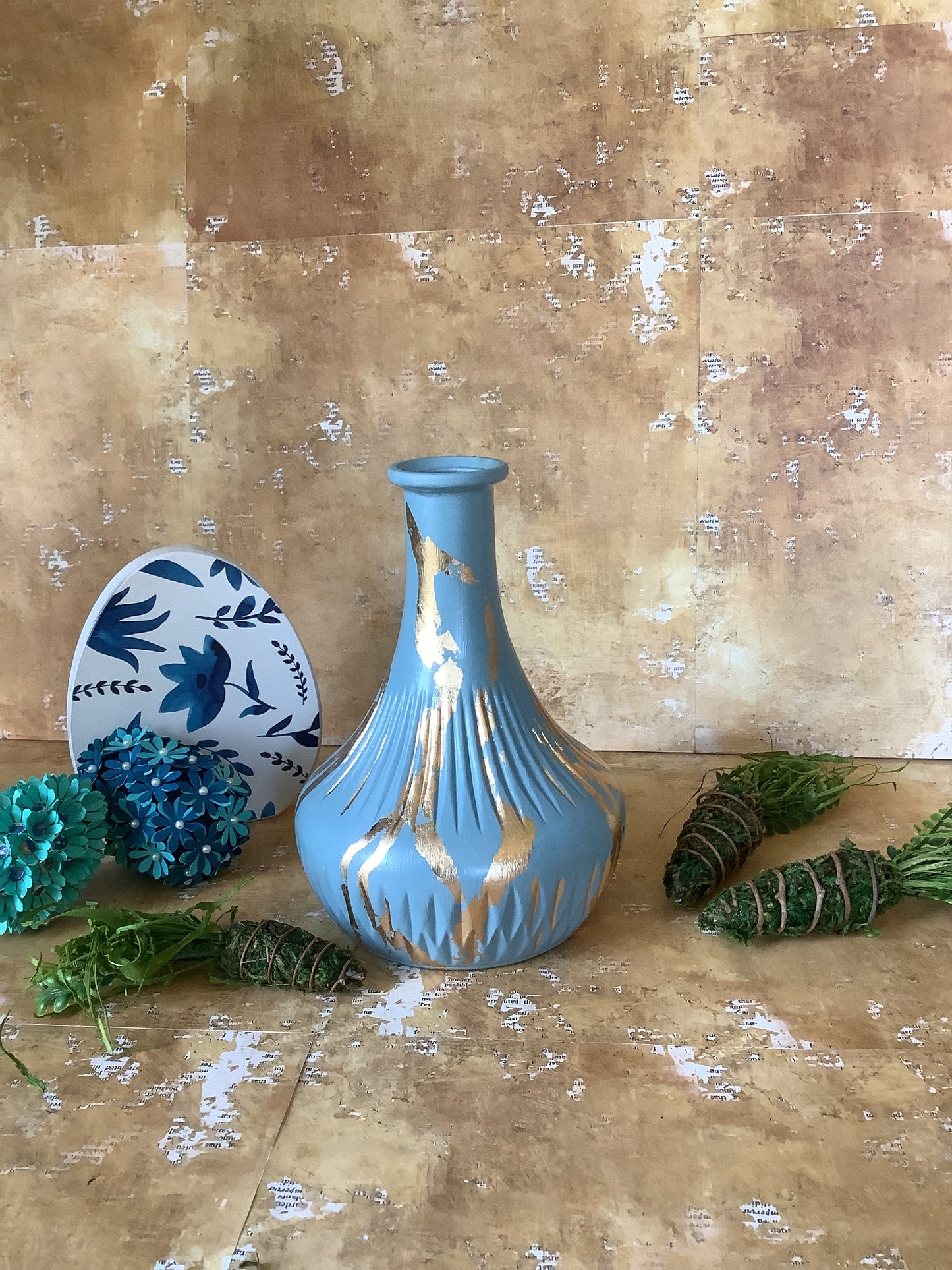 Gold Foil Teardrop Vase