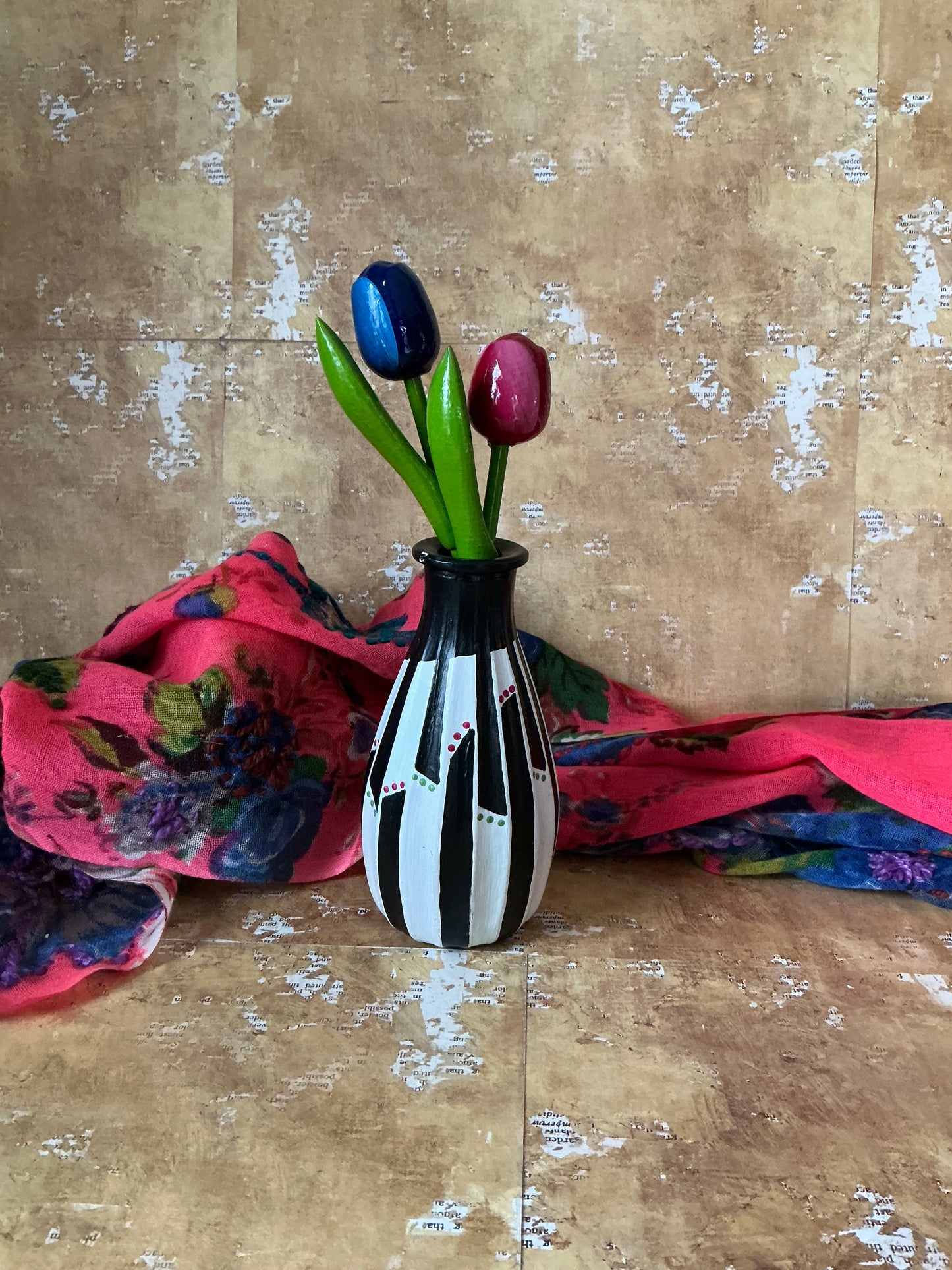Black, White and Dotted Bud Vase