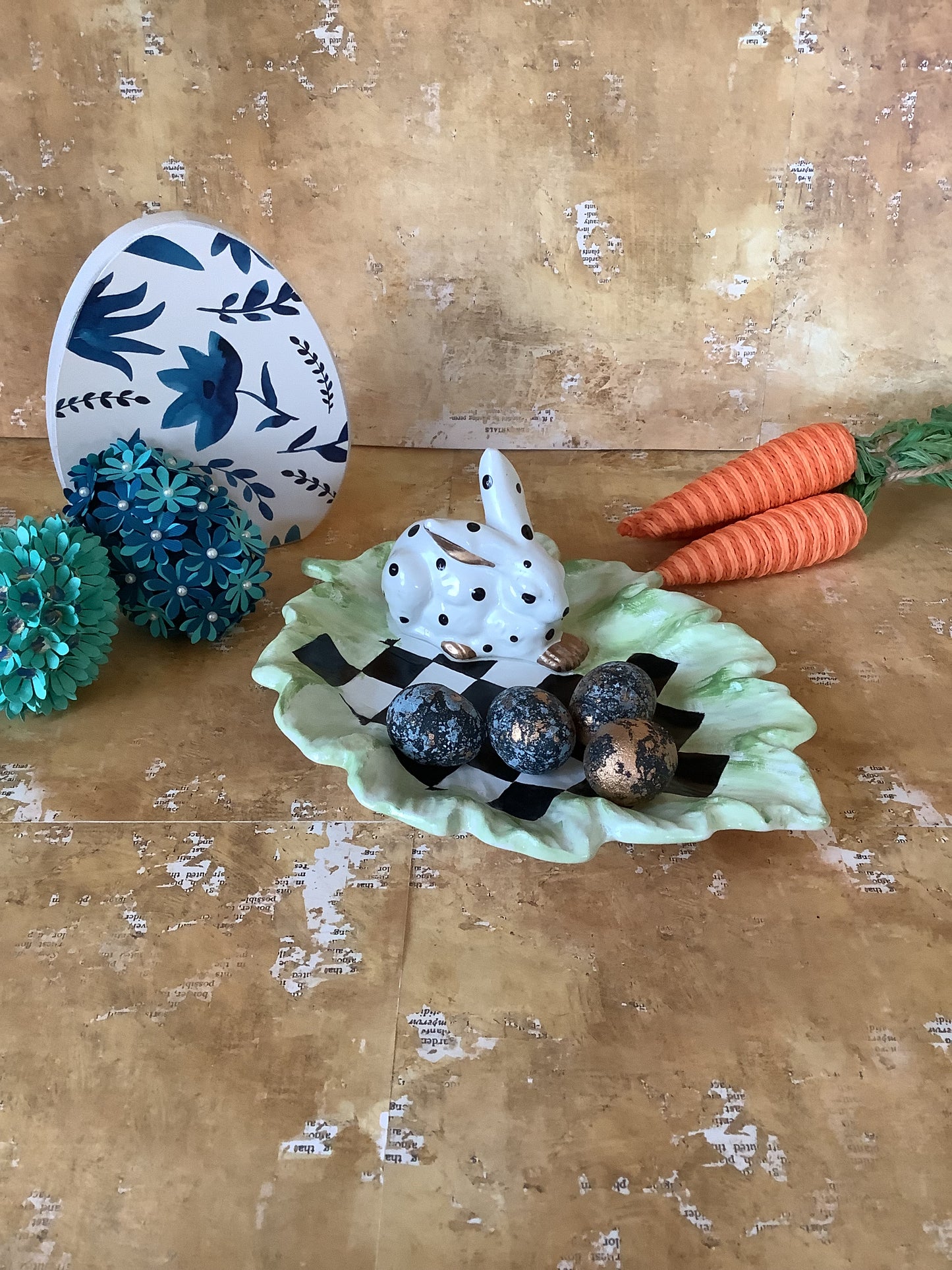 Bunny on Leaf Dish