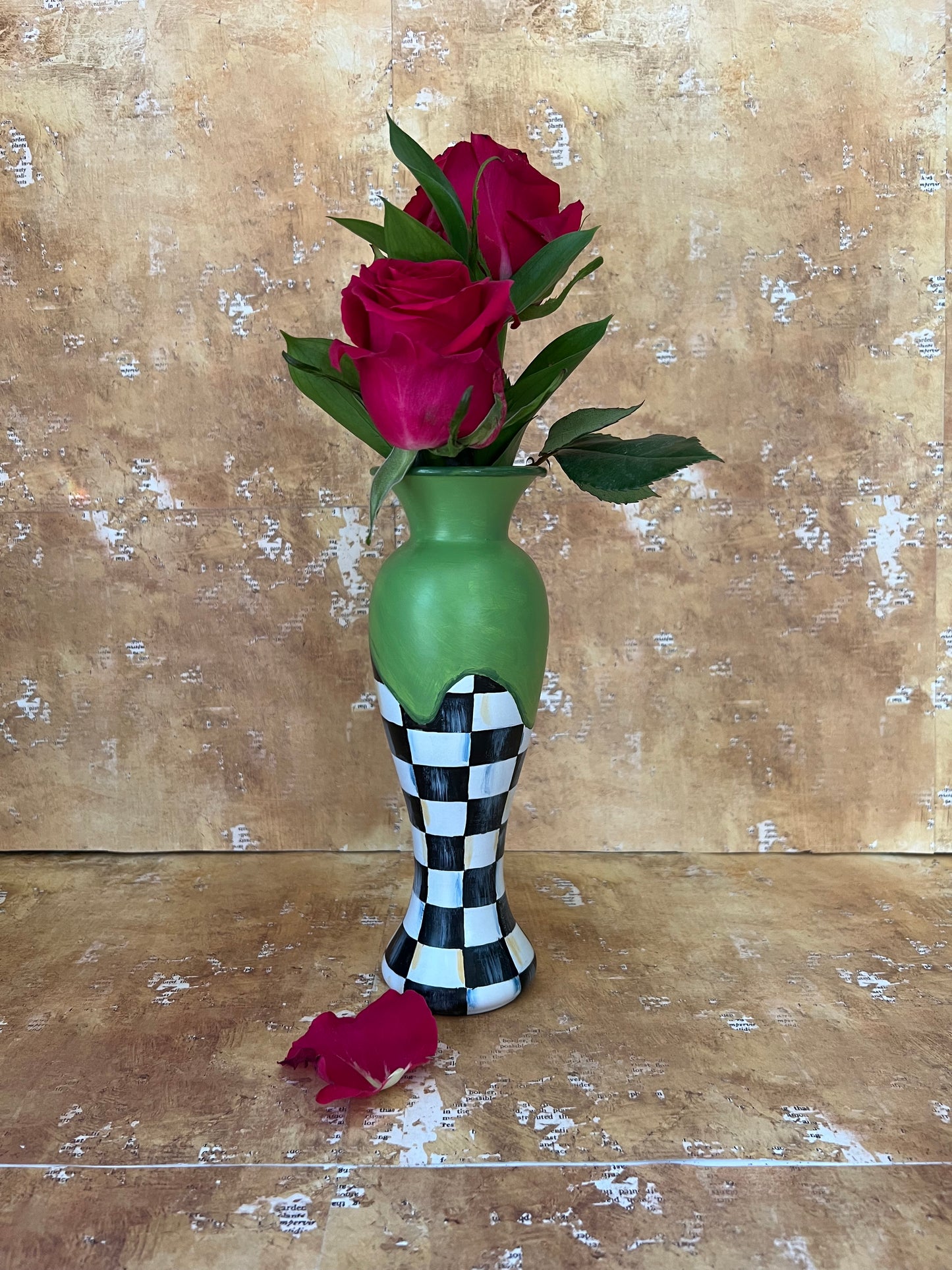 Checks in the Thicket Vase
