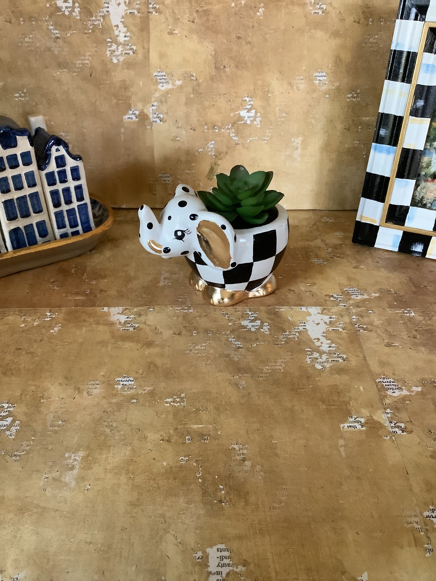 Checkered Elephant Succulent Holder