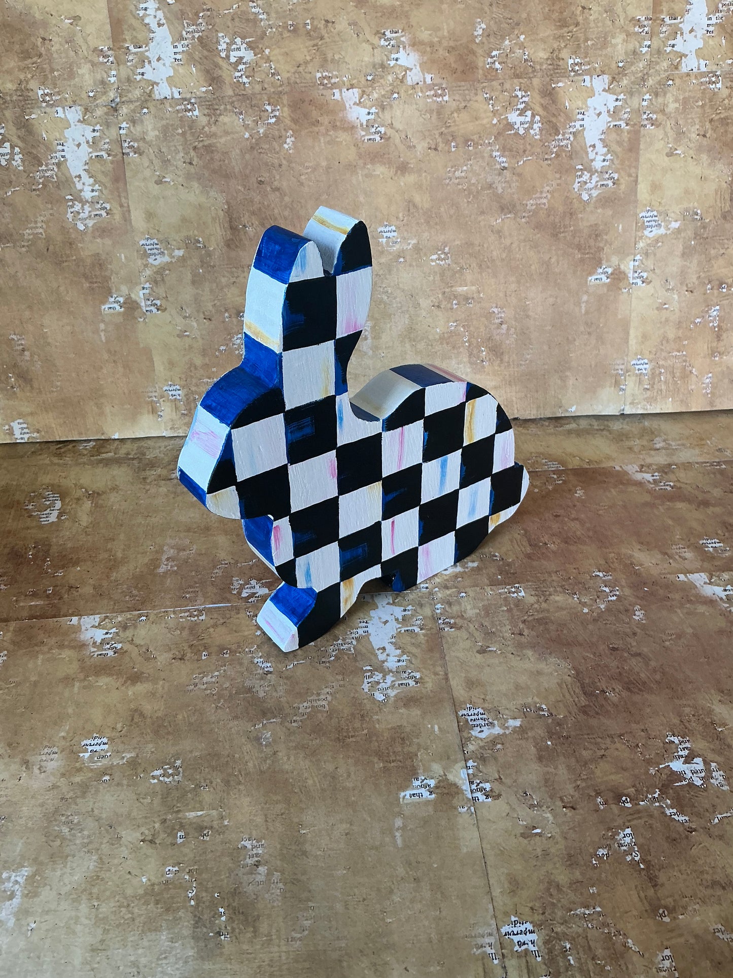 Reversible sitting bunny