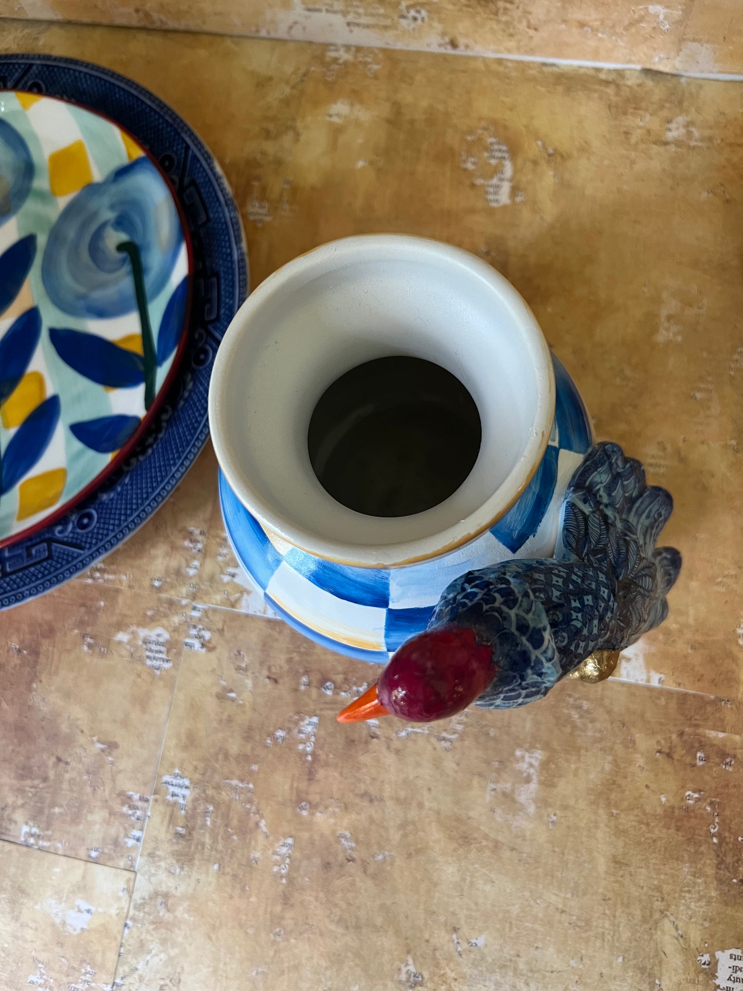 Vase with fancy bird