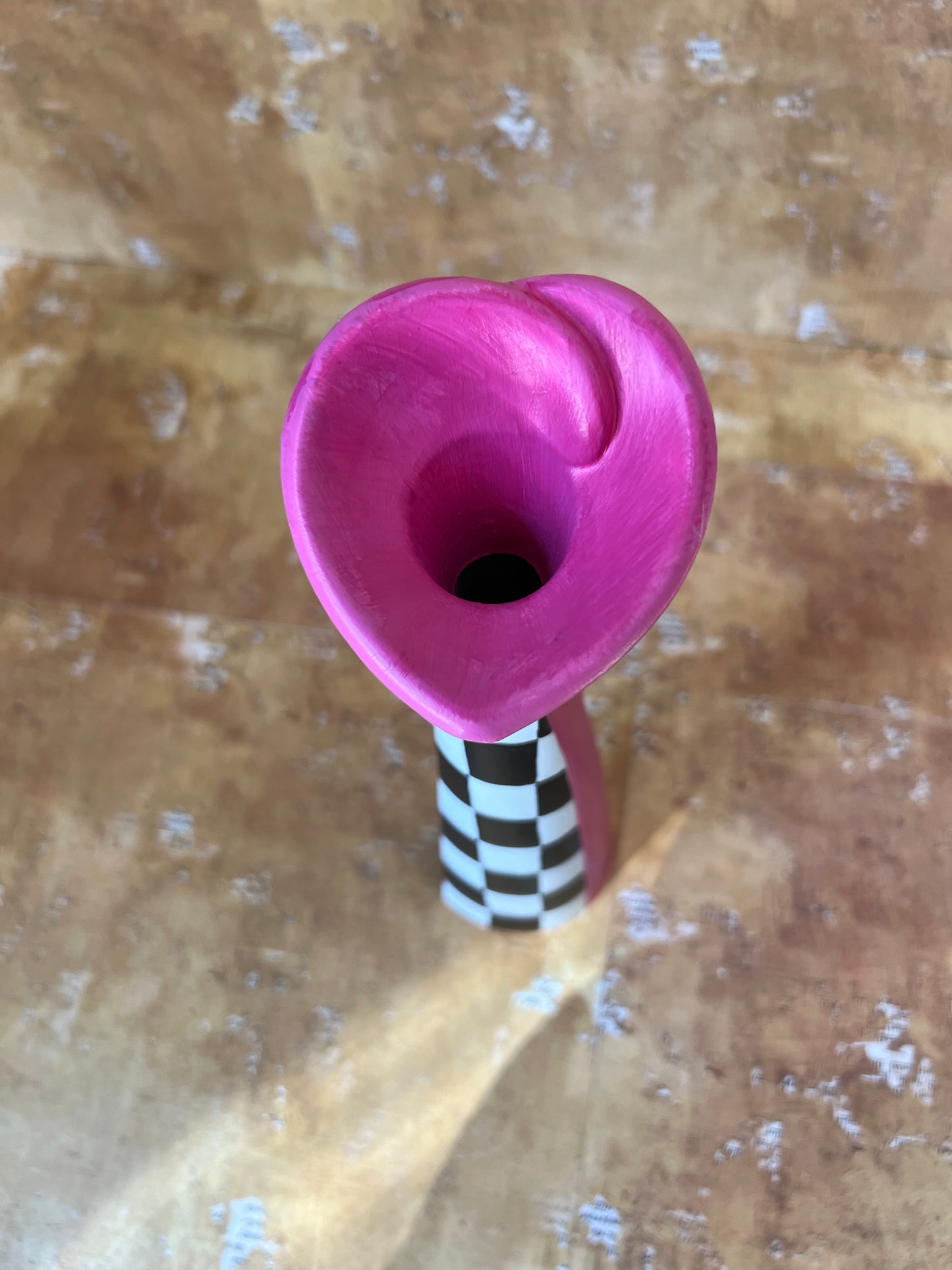 Heart throb vase