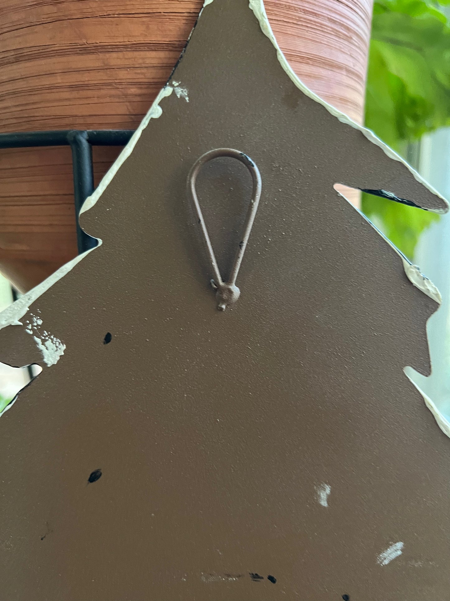 Checkered metal tree
