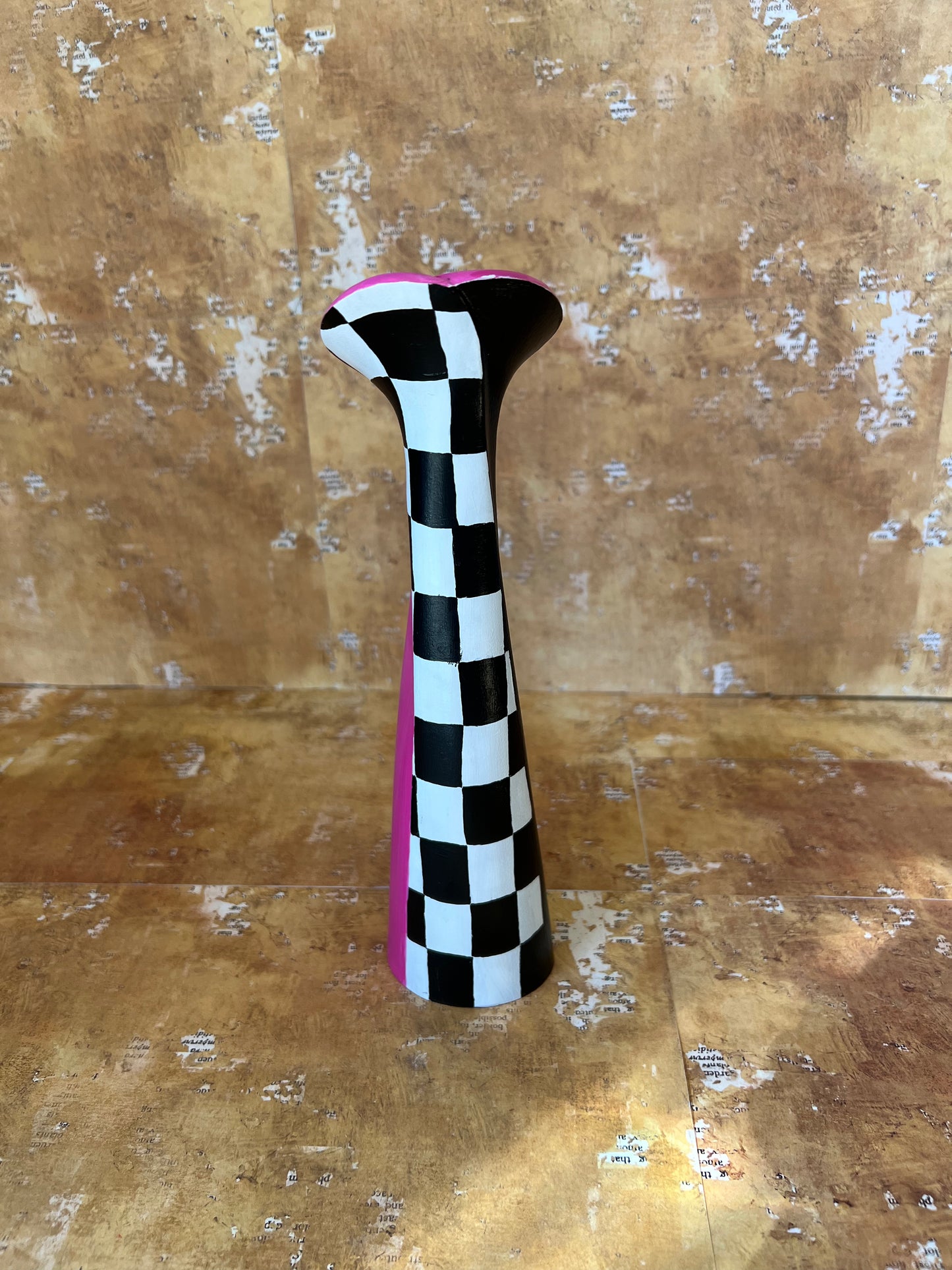 Heart throb vase
