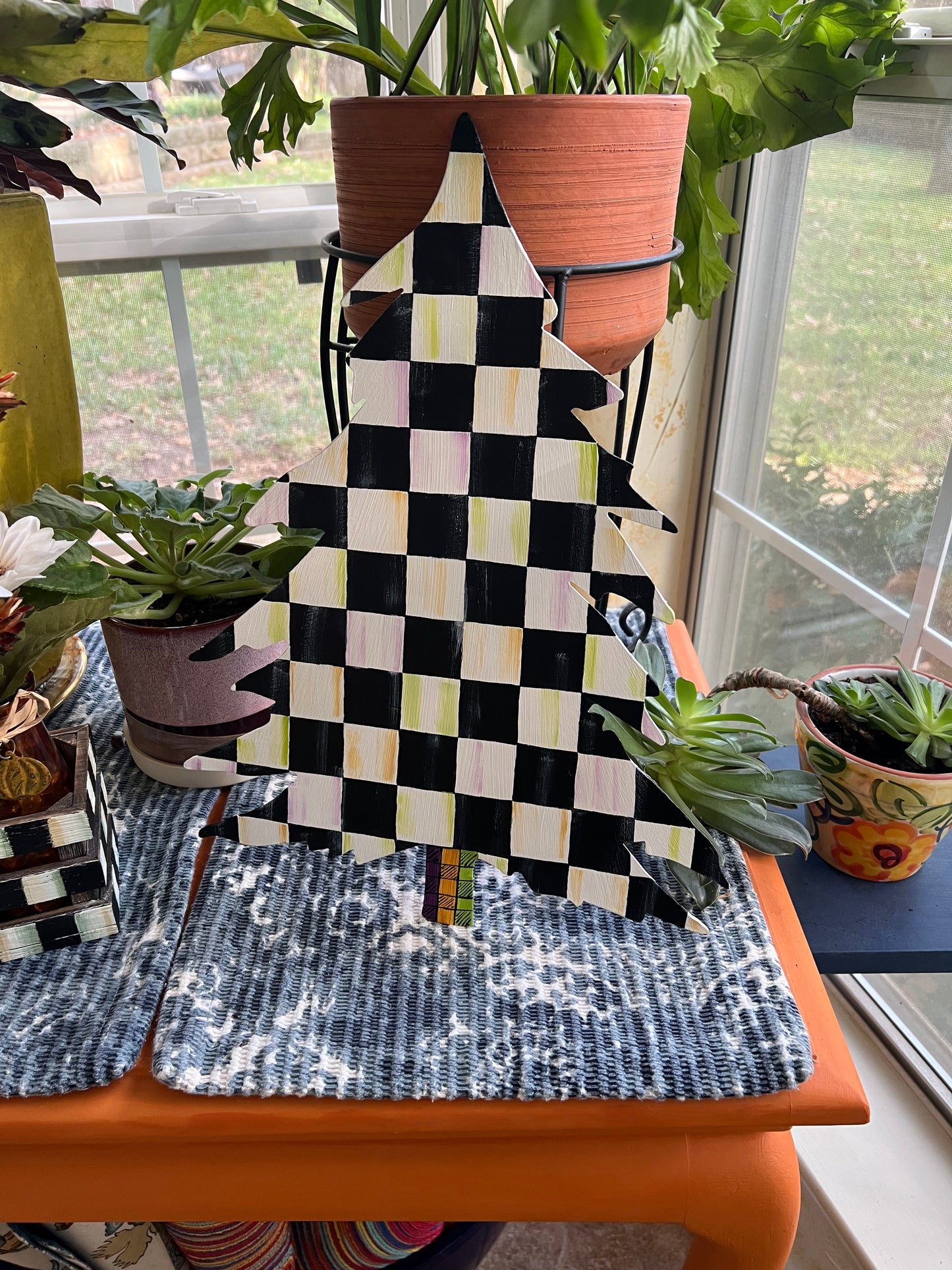 Checkered metal tree