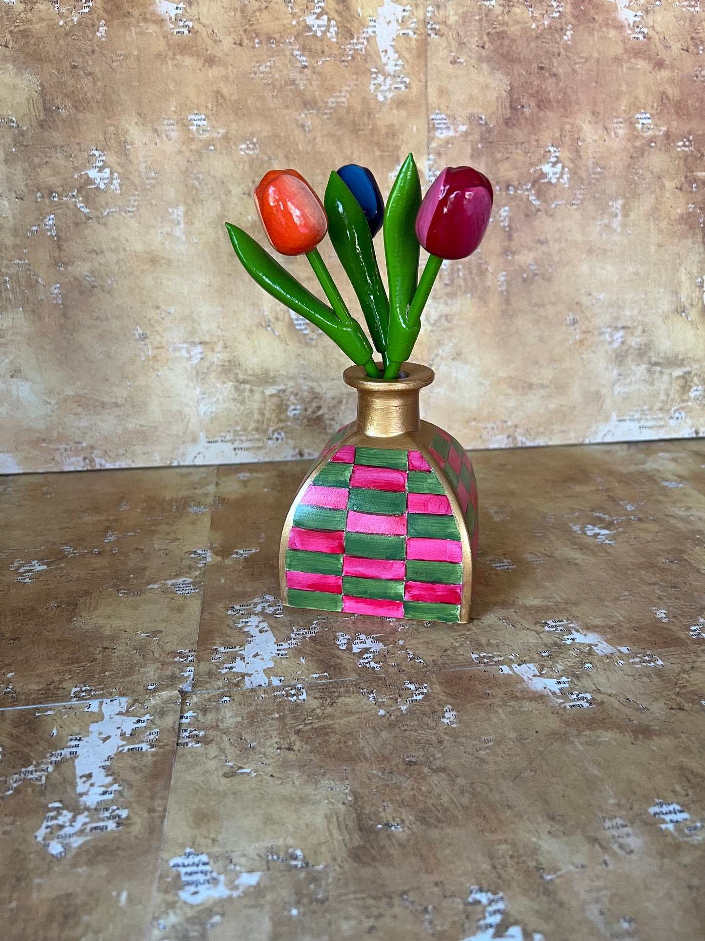 Cindy Lou Bud Vase