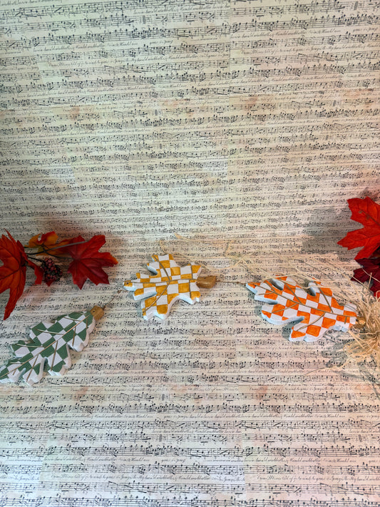 Wooden Leaf Garland