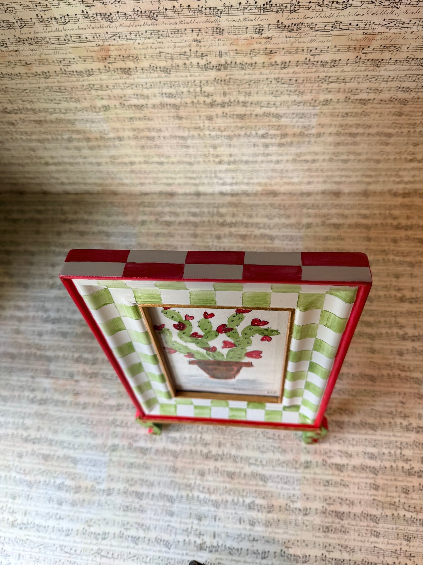 Cindy Lou Frame with Valentine Art