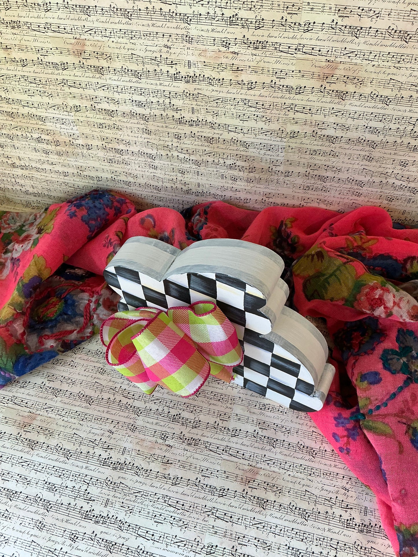 Reversible Freestanding Bunny