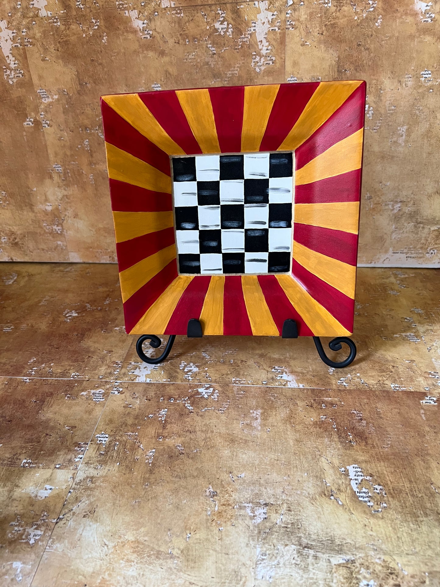 Checkered and striped plate/plaque