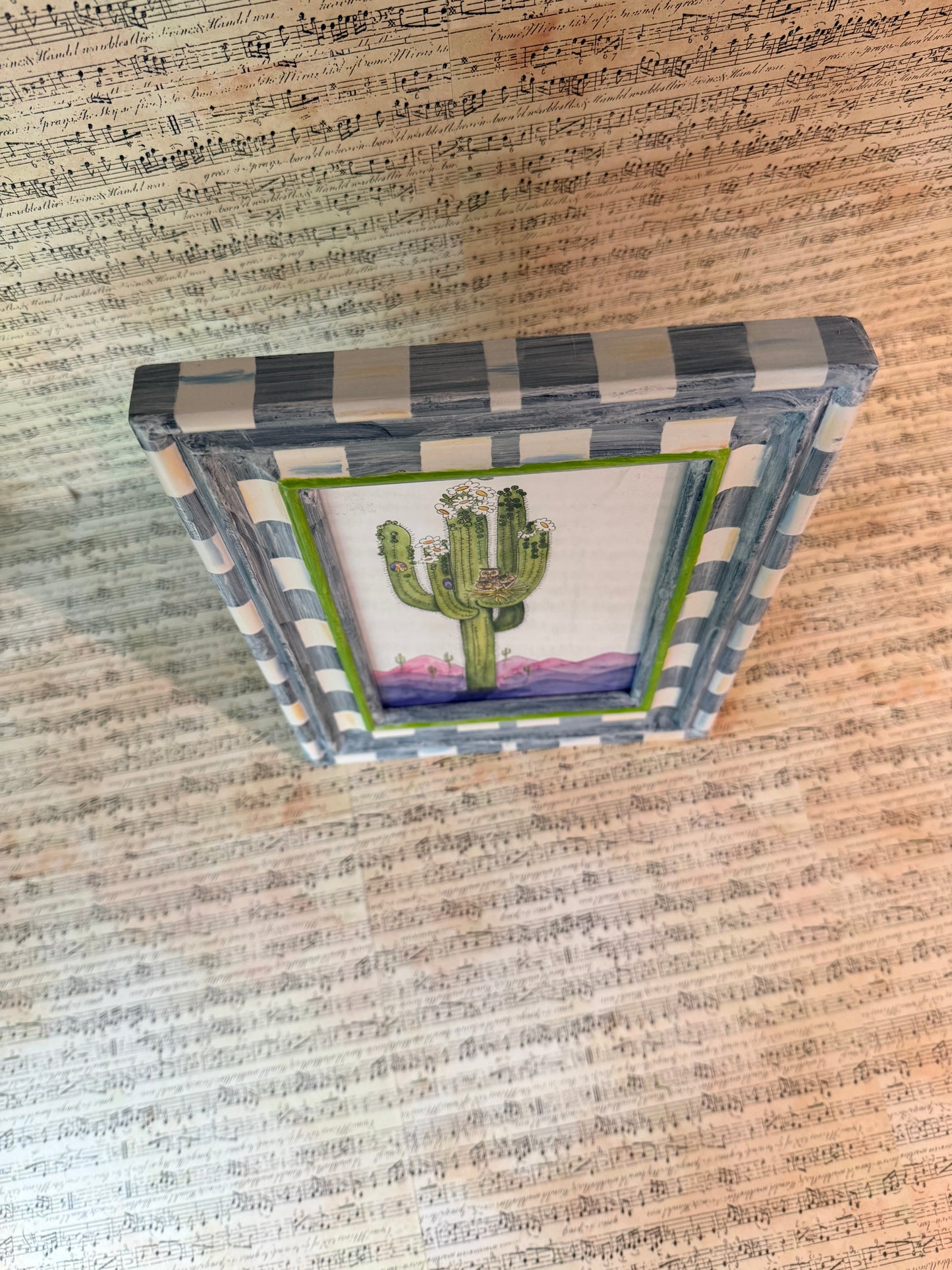 Gray and White Checkered Frame