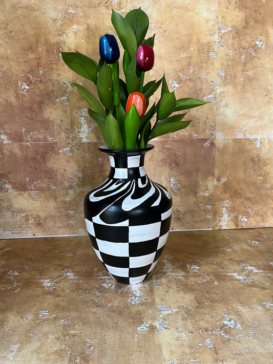 Melting checks vase